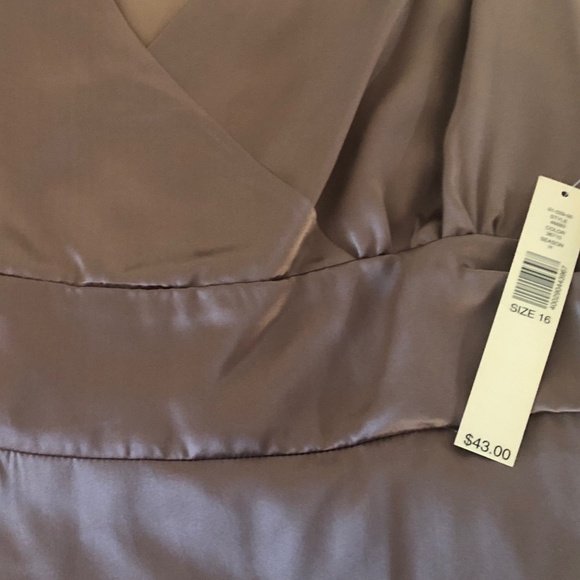 Elegant 100% Silk Bronze Camisole - Picture 7 of 7